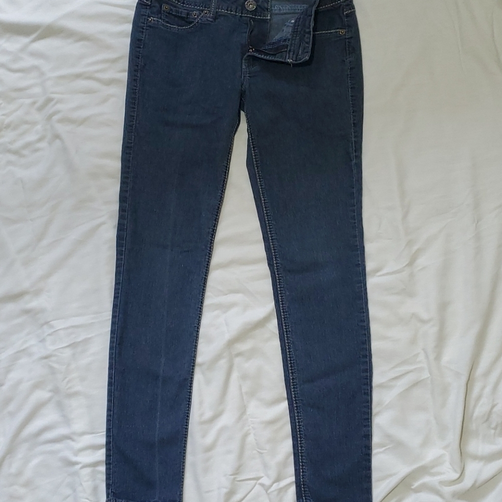 Bongo women's stretch skinny jeans.